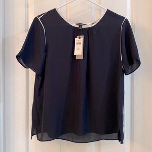 NWT Banana Republic Petite blouse with piping detail
